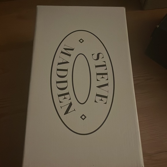 Brand new Steve Madden animal print sandals size 8 - Picture 4 of 4